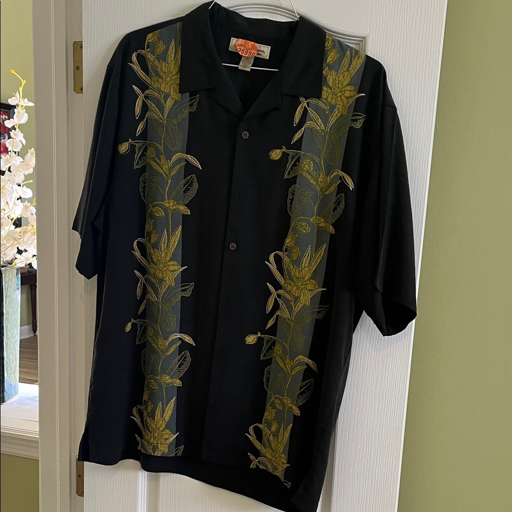 Tommy Bahama Black and Gold Casual Button Down Shirt